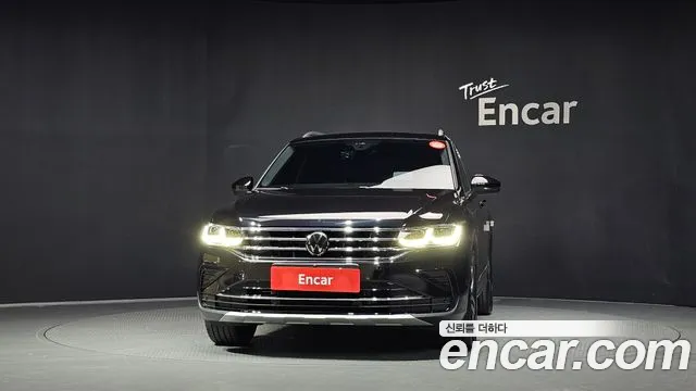 Volkswagen Tiguan Generation 2 — Фото автомобиля 3