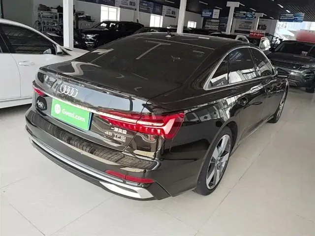 Audi A6L — Фото автомобиля 6