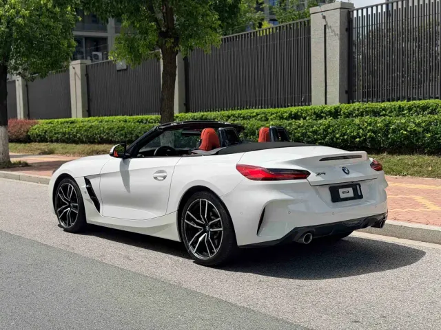 BMW Z4 — Фото автомобиля 11