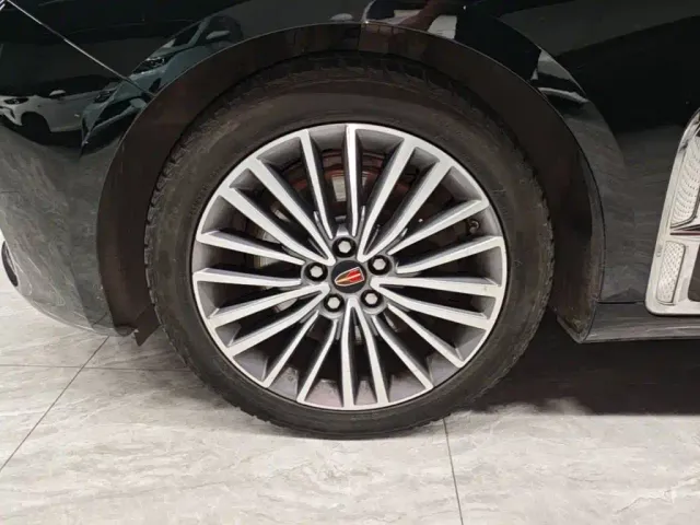Hongqi H9 — Фото автомобиля 24