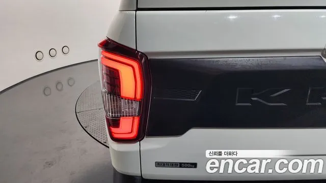 KG_Mobility_Ssangyong Rexton Новый Rexton Sport Khan Дизель 2.2 2WD — Фото автомобиля 20