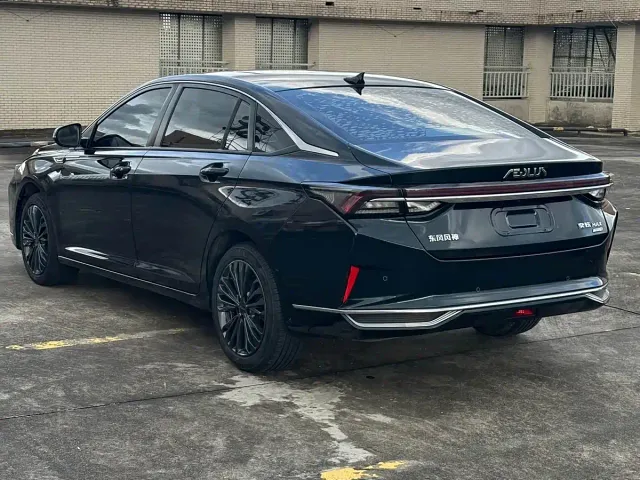 Dongfeng Yixuan MAX — Фото автомобиля 7