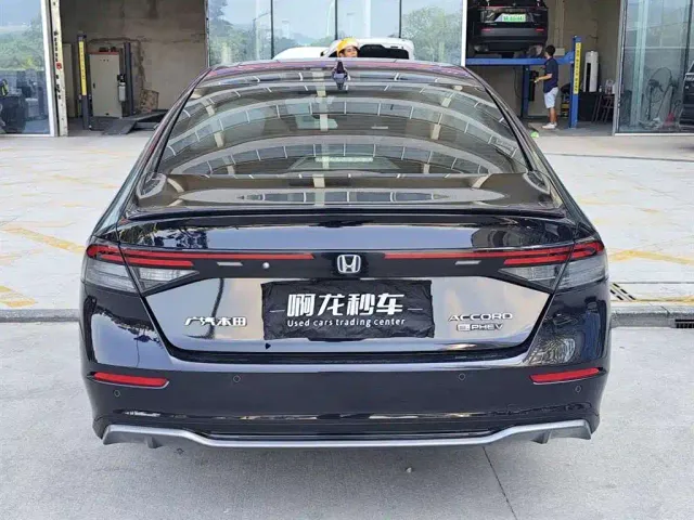 Honda Accord — Фото автомобиля 8