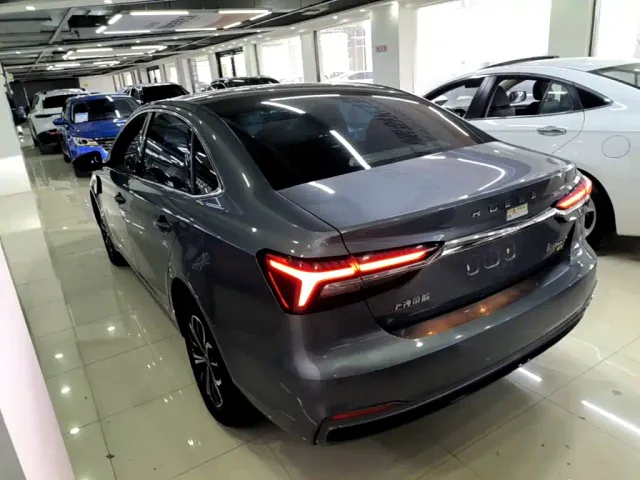 Roewe i6 MAX EV — Фото автомобиля 4