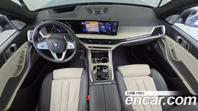 BMW X7 — Фото автомобиля 10