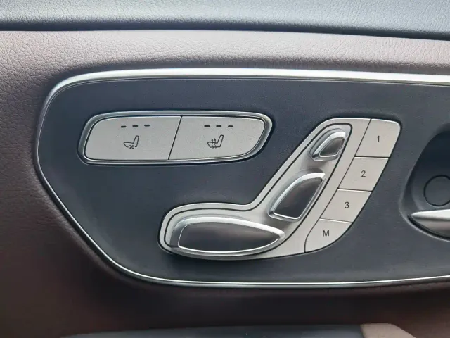 Mercedes-Benz V-Class — Фото автомобиля 19