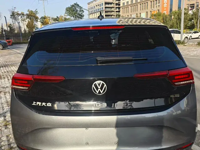 Volkswagen ID.3 — Фото автомобиля 5