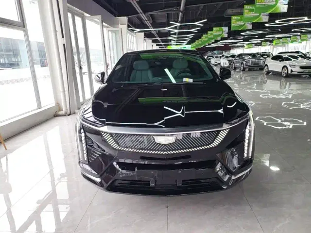 Cadillac Optiq — Фото автомобиля 2
