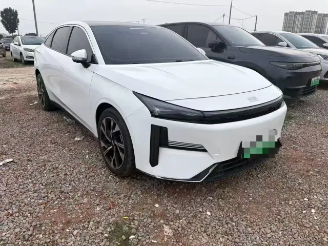 Geely Galaxy L6 — Фото автомобиля 3