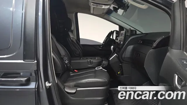 Hyundai Staria — Фото автомобиля 16