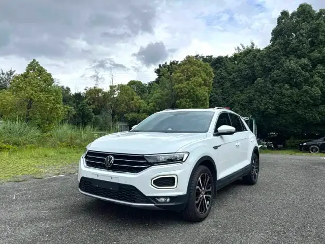 Volkswagen T-Roc — Фото автомобиля 2