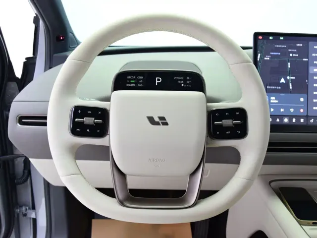Li Auto i6 — Фото автомобиля 8