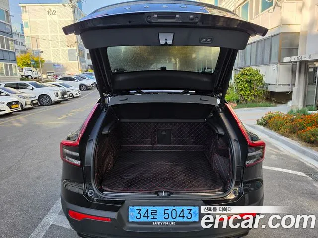 Volvo C40 Recharge — Фото автомобиля 18