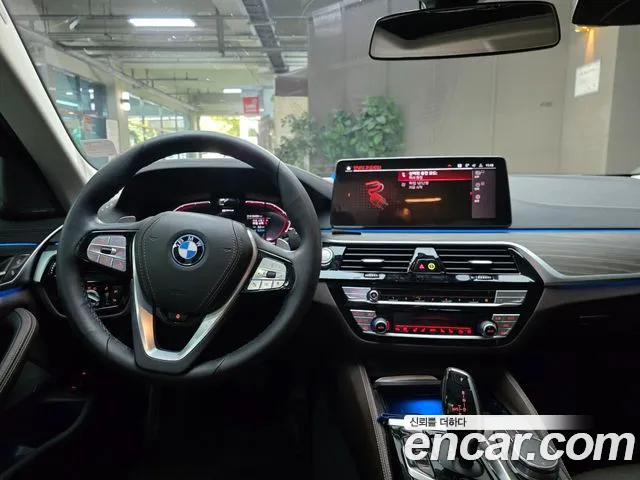 BMW 5 Series G30 — Фото автомобиля 7