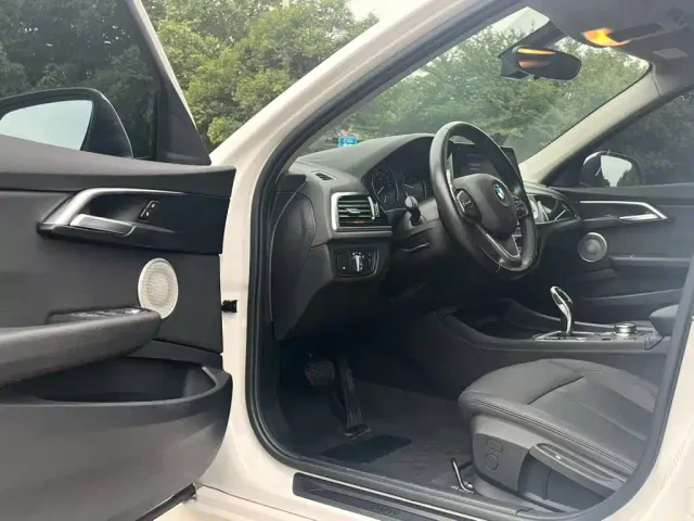 BMW 1 Series — Фото автомобиля 14