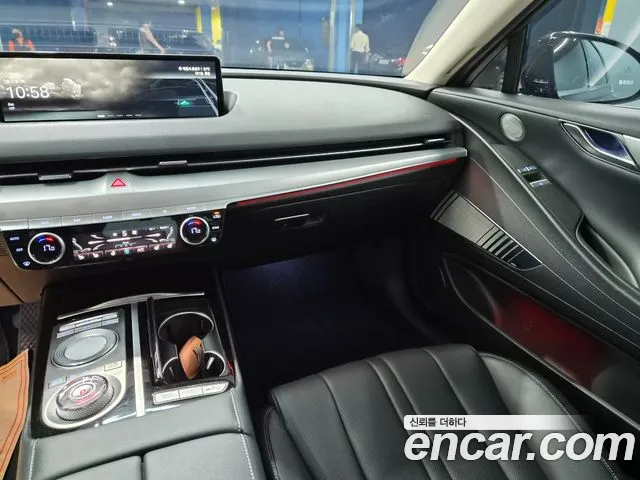 Genesis G80 Electrified G80 (RG3) — Фото автомобиля 10