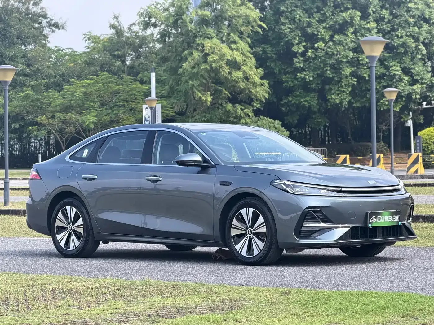 Geely Galaxy Galaxy A7 2025 EM-i 150km Explorer+ Edition — Фото автомобиля 2