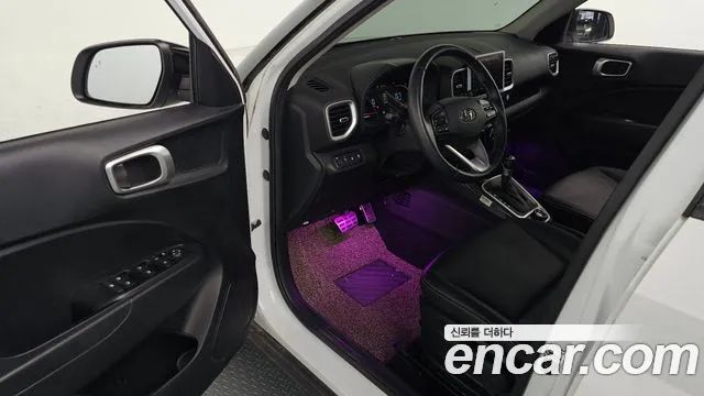 Hyundai Venue — Фото автомобиля 10