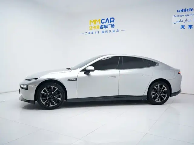 Xpeng P7 — Фото автомобиля 19