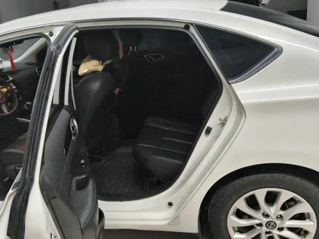 Nissan Sylphy — Фото автомобиля 11