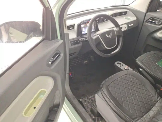 Wuling Hongguang Mini EV — Фото автомобиля 15