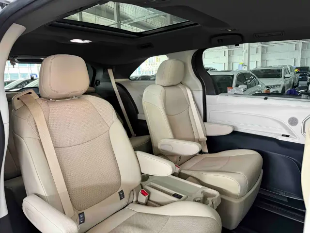 Toyota Granvia — Фото автомобиля 17