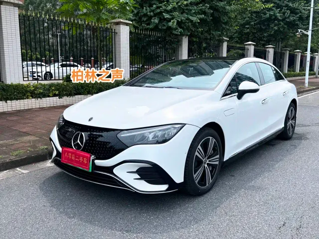 Фотография автомобиля — Mercedes-Benz EQE