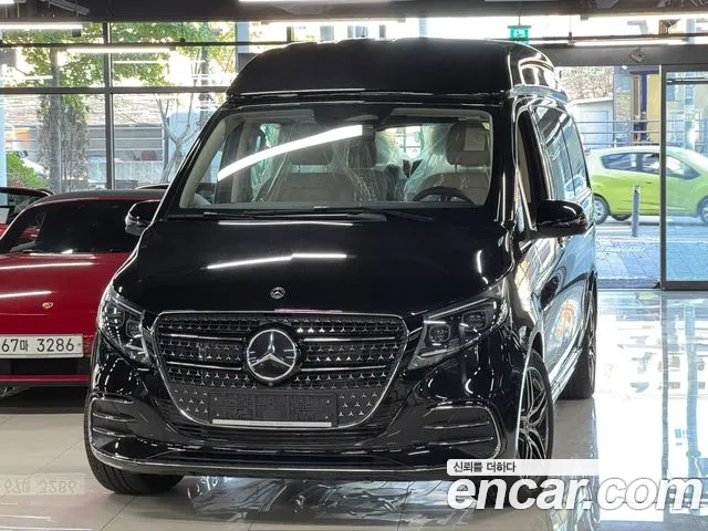 Фотография автомобиля — Mercedes-Benz V-Class
