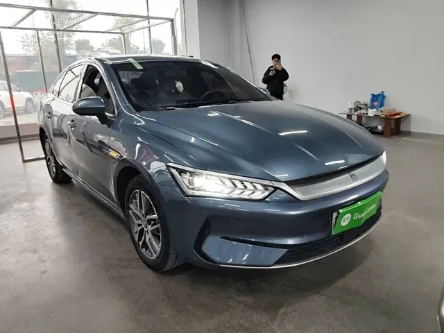 BYD Qin PLUS — Фото автомобиля 3