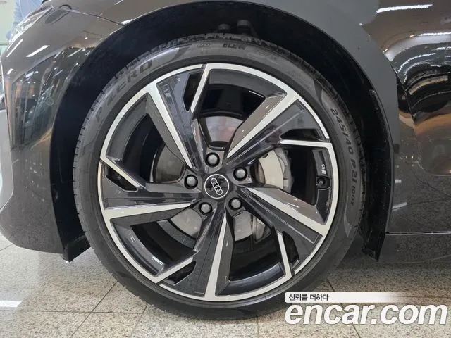 Audi A6 e-Tron — Фото автомобиля 5