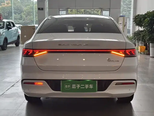 BYD Qin PLUS — Фото автомобиля 5