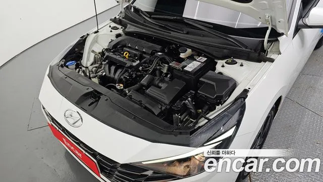 Hyundai Avante CN7 — Фото автомобиля 6