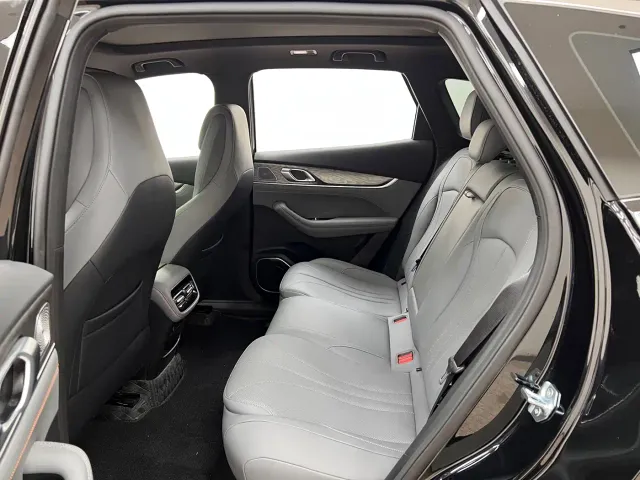 Geely Galaxy M7 — Фото автомобиля 16
