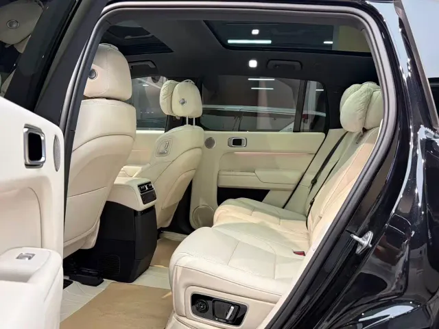 Li Auto L7 — Фото автомобиля 7