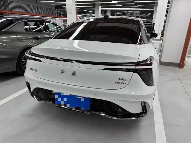 Hongqi H6 — Фото автомобиля 4