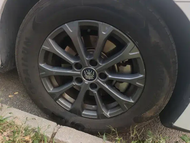 BYD Qin L — Фото автомобиля 6