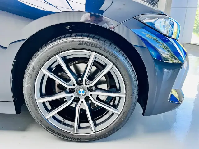 BMW BMW 3 Series 2023 320Li M Sport Package — Фото автомобиля 4