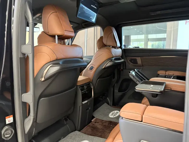 Toyota Alphard — Фото автомобиля 11