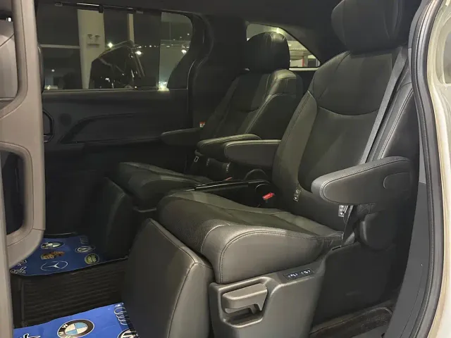 Toyota Granvia — Фото автомобиля 9