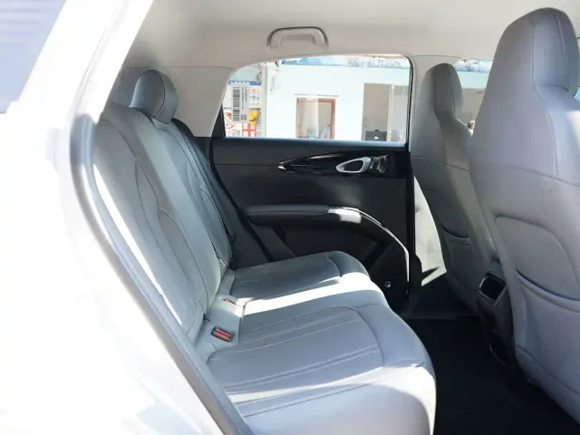 Geely Starry Wish — Фото автомобиля 6