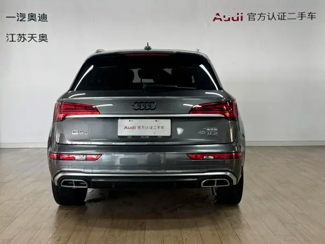 Audi Q5L — Фото автомобиля 5