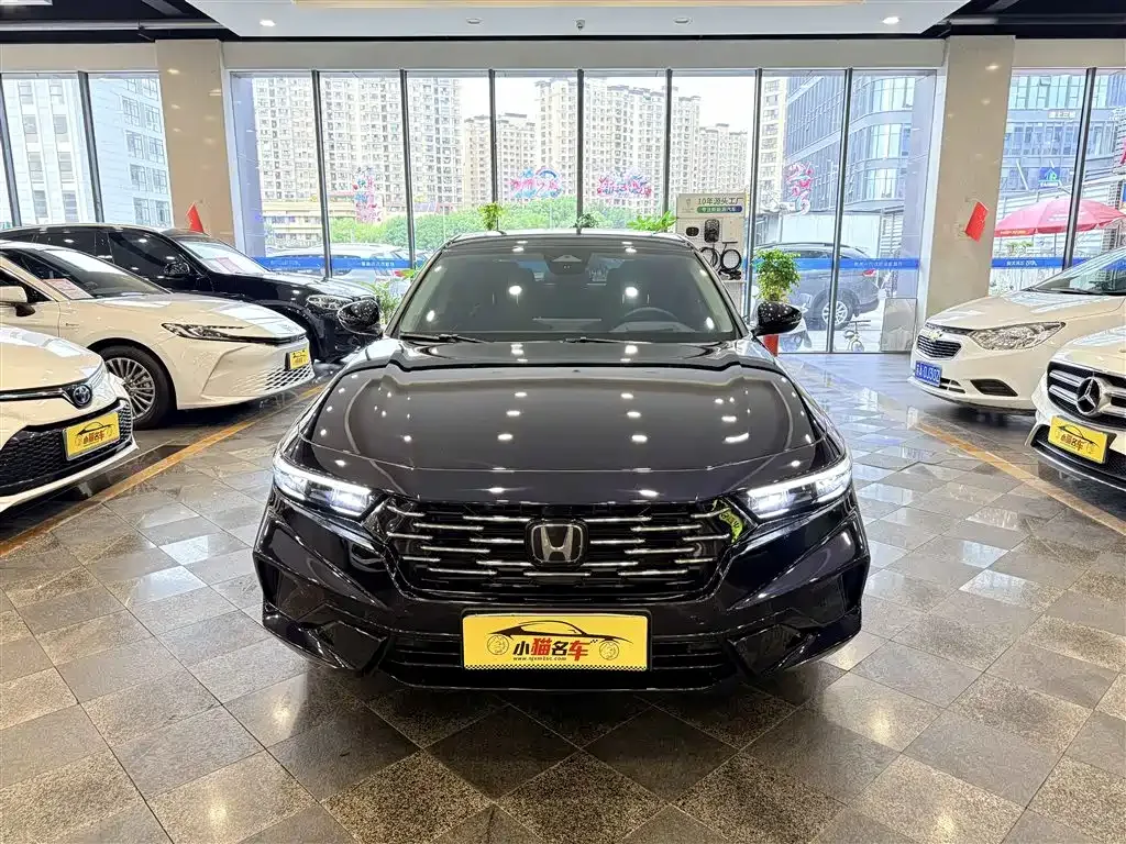 Honda Accord 2025 Sport Series 260TURBO Luxury Edition — Фото автомобиля 2