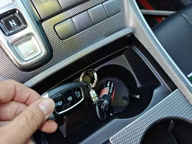 Hyundai Santa Fe — Фото автомобиля 8