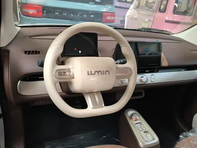 Changan Lumin — Фото автомобиля 10