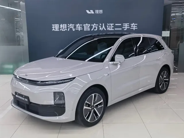 Фотография автомобиля — Li Auto L6