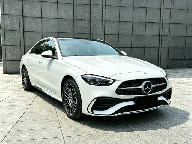 Mercedes-Benz C-Class — Фото автомобиля 3