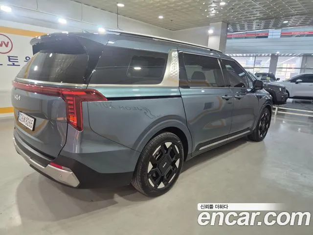 Kia Carnival 4th Gen — Фото автомобиля 4