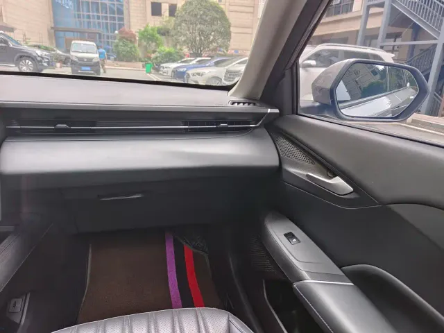 Changan Lamore — Фото автомобиля 9
