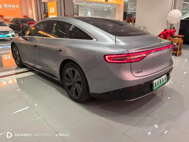 Luxeed S7 — Фото автомобиля 12