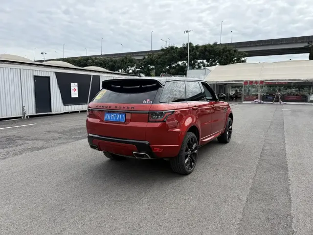 Land Rover Range Rover Sport — Фото автомобиля 13